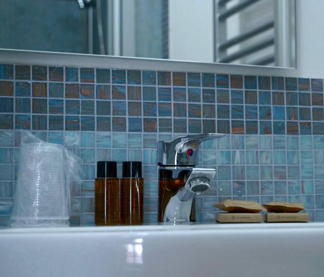 Blu Suites And Apartments Бари Екстериор снимка